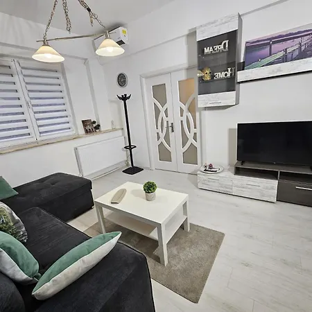 Апартаменти Trendy Modern Loft Luxury In A Stylish Space Бухарест