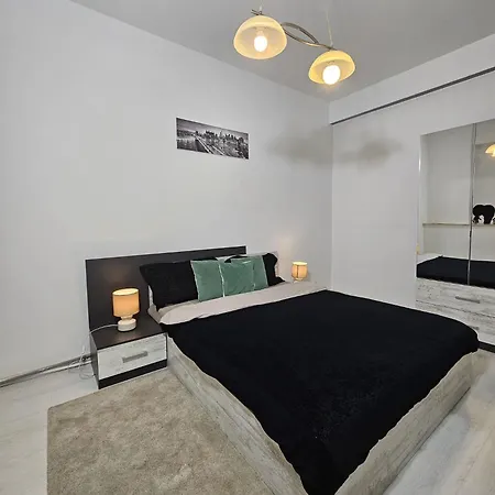 Trendy Modern Loft Luxury In A Stylish Space 아파트