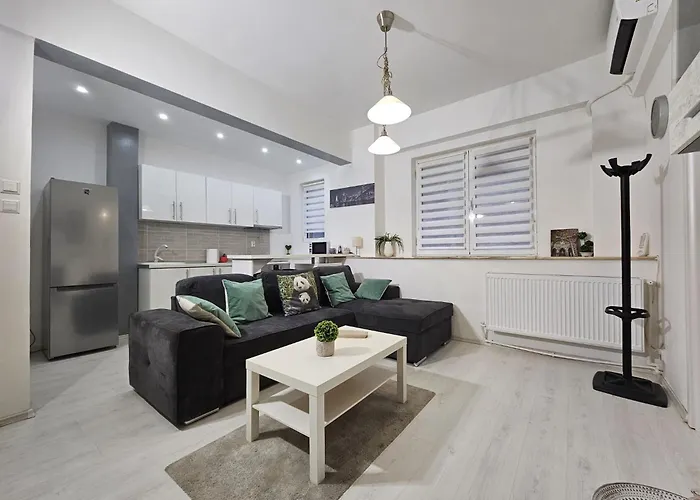 Trendy Modern Loft Luxury In A Stylish Space بوخارست